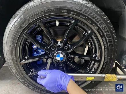 BMW 118d 블랙유광 휠도색 + 엄청난 부식 제거 후 블루 캘리퍼 도색 / 용인 처인구