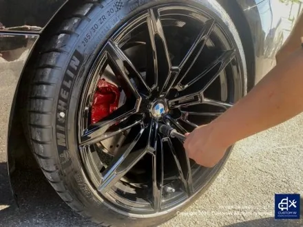 BMW G87 M2 930M 블랙 유광 휠도색 + 레드 캘리퍼 도색 커스텀W에 자주 입고되는 포켓 머신~~! / 용인 처인구