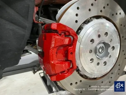 너무 멋진 토론토 레드 컬러 BMW G87 M2 스페셜 에디션   930M 휠 블랙 유광 도색 + 레드 캘리퍼 도색_! / 용인 처인구