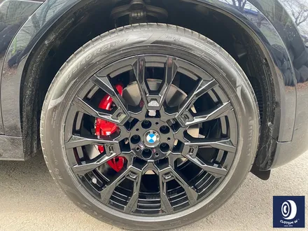 BMW X6 40i 신차 출고 작업 / 915M 블랙 휠도색 + 레드 캘리퍼 도색 / 용인 처인구