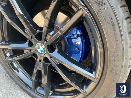 BMW G20 320I 타 업체 잘못된 수리 도색 불량 19인치 791M 약품 박리 (페인트 제거) 후, 블랙 유광 휠도색 + 부식 & 분진 제거 후,블루 캘리퍼 도색 / 용인 처인구