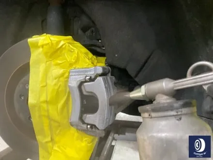 아우디 Q7 55TFSI 플라스틱 커버가 장착된 21인치 휠 블랙 유광 휠도색 + 부식 제거 후, 건메탈 그레이 캘리퍼 도색 / 용인 처인구