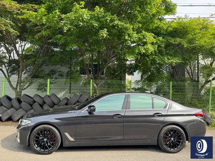 BMW G30 520i 럭셔리 블랙유광 휠도색 + 레드 캘리퍼 도색 / 용인 처인구
