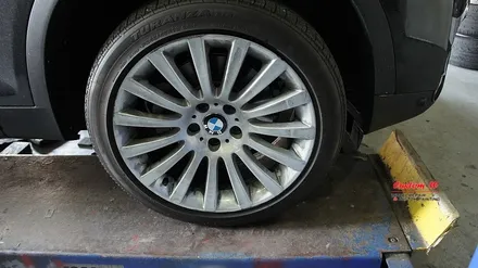 올바른 다이아몬드컷팅 휠수리로 BMW X4의 휠을 복원 하였습니다. by 커스텀W / 용인 처인구