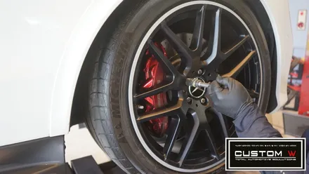 벤츠 GLE 63 AMG 맷블랙,실버 투톤 휠도색. / 용인 처인구