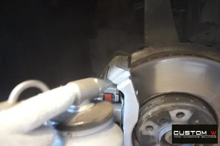 BMW 5GT 잘 못된 휠수리로 엉망이 된 휠 재작업. 다이아몬드 커팅 블랙 폴리시 휠로 재탄생 그리고  캘리퍼 도색까지.! / 용인 처인구