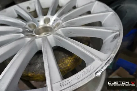 벤츠 CLS53 AMG 2개 다이아몬드 컷팅 휠 수리 (+마차휠 1개 박리후 블랙유광 휠 도색) / 용인 처인구
