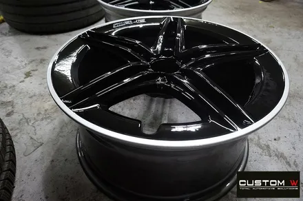 벤츠 CLA 45 S AMG 유광 블랙실버 투톤 휠도색 / 용인 처인구