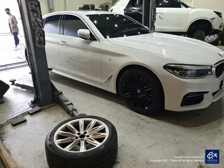 BMW 530i 664M 블랙유광 휠도색 / 용인 처인구