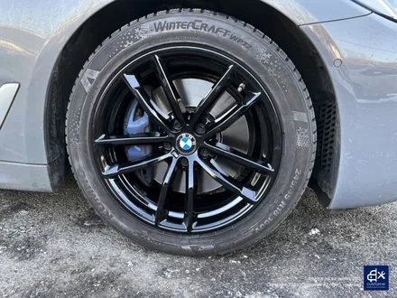 단조로운 실버휠의 변신! BMW G30 520i 662M 블랙유광 휠도색 / 용인 처인구