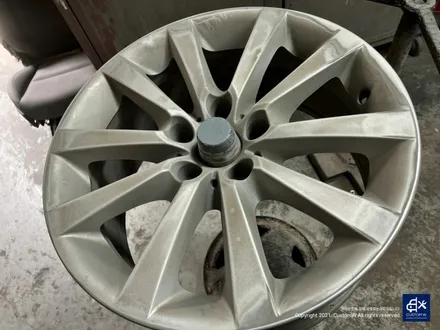 역대급 분진 제거! BMW F10 528i 휠수리 후 블랙유광 휠도색 + 블루 캘리퍼 도색 / 용인 처인구