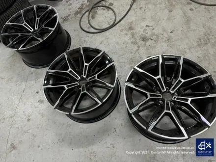 BMW G87 M2 930M 블랙 유광 휠도색 + 레드 캘리퍼 도색 / 용인 처인구