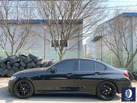 BMW G20 320I 타 업체 잘못된 수리 도색 불량 19인치 791M 약품 박리 (페인트 제거) 후, 블랙 유광 휠도색 + 부식 & 분진 제거 후,블루 캘리퍼 도색 / 용인 처인구