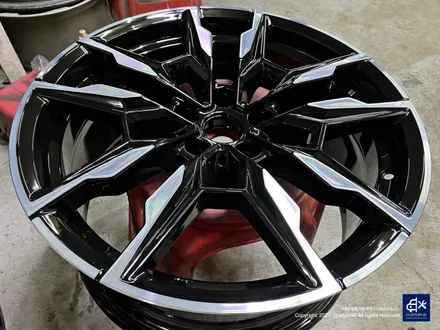 BMW i4 M50 기존 도색 제거 약품 박리 후, 블랙 폴리시 휠 + 블루 캘리퍼 도색 / 용인 처인구