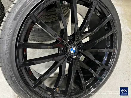 BMW G05 X5 30d 휠수리 불량 기존 페인트 도막 제거 (약품박리) 후 블랙유광 휠도색 + 블루 캘리퍼 도색 / 용인 처인구