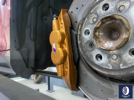 휠 수리 도색 불량 / BMW M4 763M 타 업체 잘못된 휠도색 약품 박리 / 페인트 제거 후, 사틴 블랙 휠 도색 재작업 + 카본 세라믹 골드 캘리퍼 도색 / 용인 처인구
