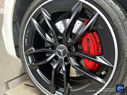 벤츠 E53 AMG 휠수리 후 블랙 실버 투톤 무광 휠도색 + 레드 캘리퍼 도색 / 용인 처인구
