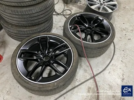 벤츠 E53 AMG 무광 블랙 실버 투톤 휠 도색 + 카본 세라믹 골드 캘리퍼 도색 / 용인 처인구