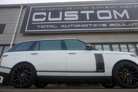 레인지로버 보그 휠 상처 수리후, 블랙유광 휠도색, 캘리퍼도색 그리고 리어 휀더 판금도색 작업까지.! 커스텀W / 용인 처인구