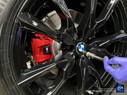 BMW X7 755M 블랙유광 휠도색 + 레드 캘리퍼 도색 / 용인 처인구