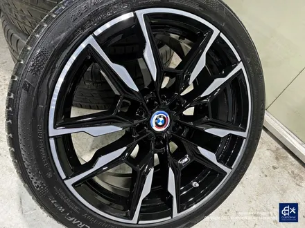 BMW i4 M50 기존 도색 제거 약품 박리 후, 블랙 폴리시 휠 + 블루 캘리퍼 도색 / 용인 처인구