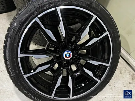 BMW i4 M50 기존 도색 제거 약품 박리 후, 블랙 폴리시 휠 + 블루 캘리퍼 도색 / 용인 처인구