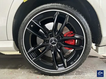 벤츠 E53 AMG 휠수리 후 블랙 실버 투톤 무광 휠도색 + 레드 캘리퍼 도색 / 용인 처인구