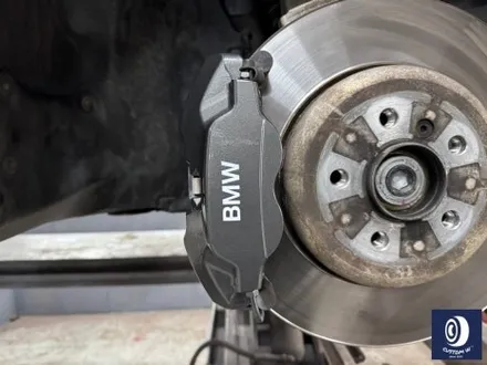 BMW G11 730d 20인치 휠 상처 수리 후, 다이아몬드 커팅 복원 + 브레이크 캘리퍼 부식 / 녹  제거 후, 건메탈 그레이 컬러 도색 / 용인 처인구