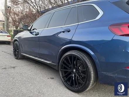 BMW G05 X5 22인치 휠 상처 수리 후, 블랙 유광 휠도색 + 부식 제거 후, 블루 캘리퍼 도색 / 용인 처인구