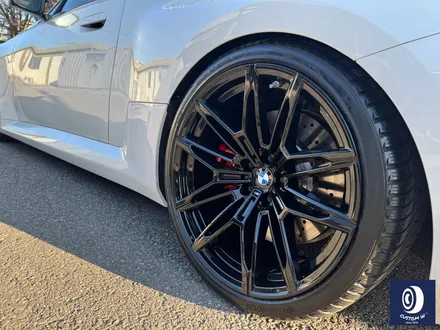 BMW G87 M2 정품 930M 앞 19인치 뒤 20인치 하이그로시 블랙 (검정 유광) 휠도색 + 레드 캘리퍼 도색 / 용인 처인구