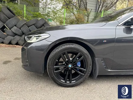 BMW 6GT 620D 19인치 647M 휠 상처 수리 후, 블랙 유광 휠도색 + 부식 제거 후, 블루 캘리퍼 도색 / 용인 처인구