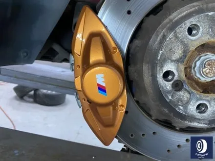 휠 수리 도색 불량 / BMW M4 763M 타 업체 잘못된 휠도색 약품 박리 / 페인트 제거 후, 사틴 블랙 휠 도색 재작업 + 카본 세라믹 골드 캘리퍼 도색 / 용인 처인구