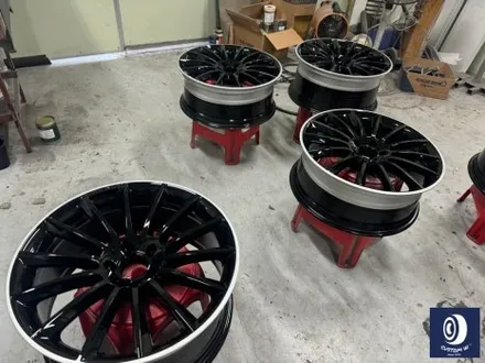 CLS450 타 업체 잘못된 수리 도색 이력이 있는 20인치 마차 휠 약품 박리 후, 알루미늄 상태에서 생산 공정 동일하게 재작업 블랙 실버 투톤 유광 휠도색 + 블랙 캘리퍼 도색 / 용인 처인구