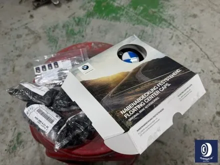 BMW F15 X5 30D 블랙 유광 휠도색 + 부식 제거 후, 캘리퍼 도색 허브 방청 코팅 작업까지_! / 용인 처인구