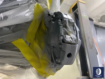 BMW 휠.. 왜 이렇게 만들까... 휠에 장착된 플라스틱 커버는 무슨 의미가 있나? 경량화? 디자인? 신형 740D 신0차 출고 작업 휠 커버 + 휠 블랙 도색 + 캘리퍼  도색 / 용인 처인구