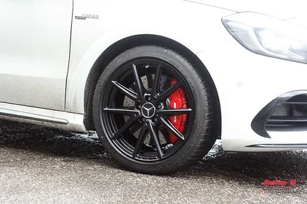 새차도 휠도색&캘리퍼도색을 한다. 강력한 포켓머신! A45 AMG 신차에요! / 용인 처인구