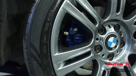 BMW E90 3시리즈 각기 다른 컬러 차량의 M팩 휠의 고스트크롬 휠도색. / 용인 처인구