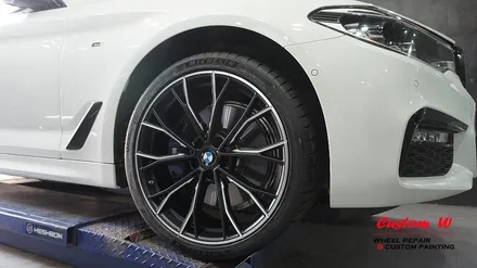BMW G30 신형 5시리즈 530I 차량의 20인치 669M 휠 다이아몬드컷팅 휠수리. / 용인 처인구