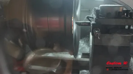 벤츠 S500 상처난 휠 다른 휠과의 이질감없도록 다이아몬드컷팅 휠수리. / 용인 처인구
