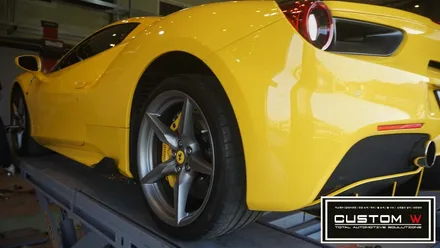 페라리 488 밋밋한 실버 휠을 GRIGIO CORSA(매트그레이) 컬러로 휠도색. / 용인 처인구