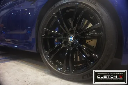 BMW 신형 M5 (F90) 휠상처 수리후,블랙유광 휠도색. / 용인 처인구