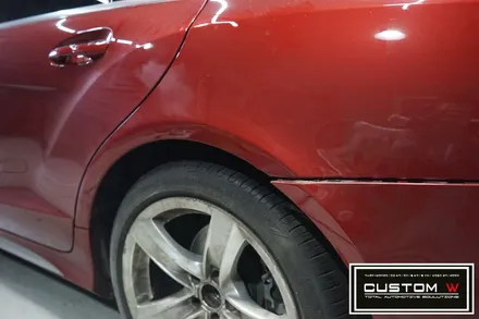 벤츠 CLS 250 상처 심한 휠 다이아몬드 컷팅 휠수리 , 운전석 리어휀더, 범퍼 판금도색 외형복원 작업까지 한번에_! 원스탑 토탈 솔루션 커스텀W / 용인 처인구