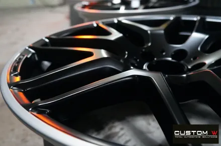 벤츠 GLE63AMG 맷블랙과 실버 투톤 휠도색.커스텀W / 용인 처인구