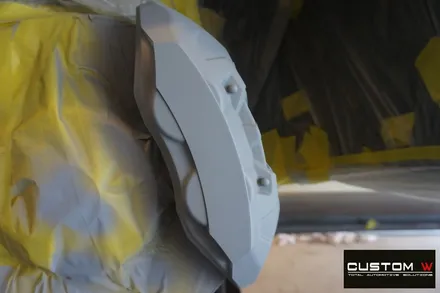 벤츠 GLC 350E 밋밋한 순정 휠 컬러에서 블랙 유광 휠도색, 캘리퍼도색. / 용인 처인구