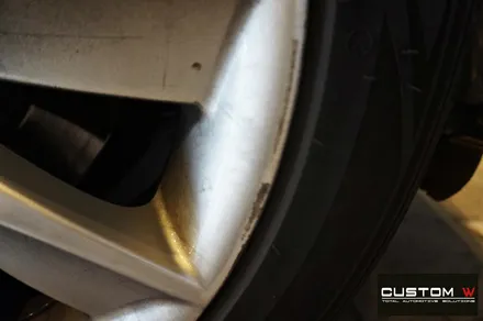 BMW F10 528i 터빈휠 수리 후 고스트 크롬 휠도색 + 심각한 부식 제거 후 블랙 캘리퍼 도색 / 용인 처인구