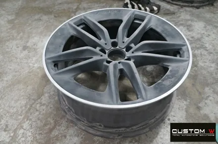 벤츠 CLS53 AMG 기존 고객 휠 상처 수리 후 블랙 실버 투톤 무광 휠도색 / 용인 처인구