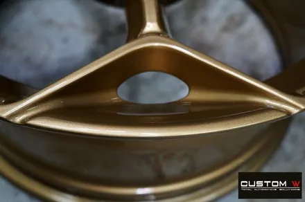 케토시님의 맥라렌 600LT 페라리 정품 골드 휠도색 / 용인 처인구