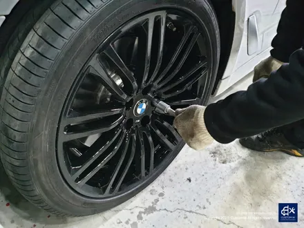 BMW 530i 664M 블랙유광 휠도색 / 용인 처인구