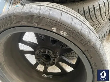 벤츠 C43 AMG 휠 상처 수리 후, 다이아몬드 커팅 가공을 이용한 블랙 폴리시 투톤 휠 커스텀 도색 / 용인 처인구