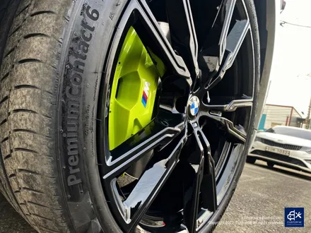 BMW X6 M50d 747M 22인치 블랙유광 휠도색 + 애시드 그린 캘리퍼 도색 / 용인 처인구